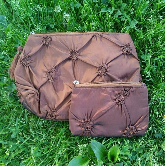 *SOLD!!!* Free Purse - Picture 2 of 2